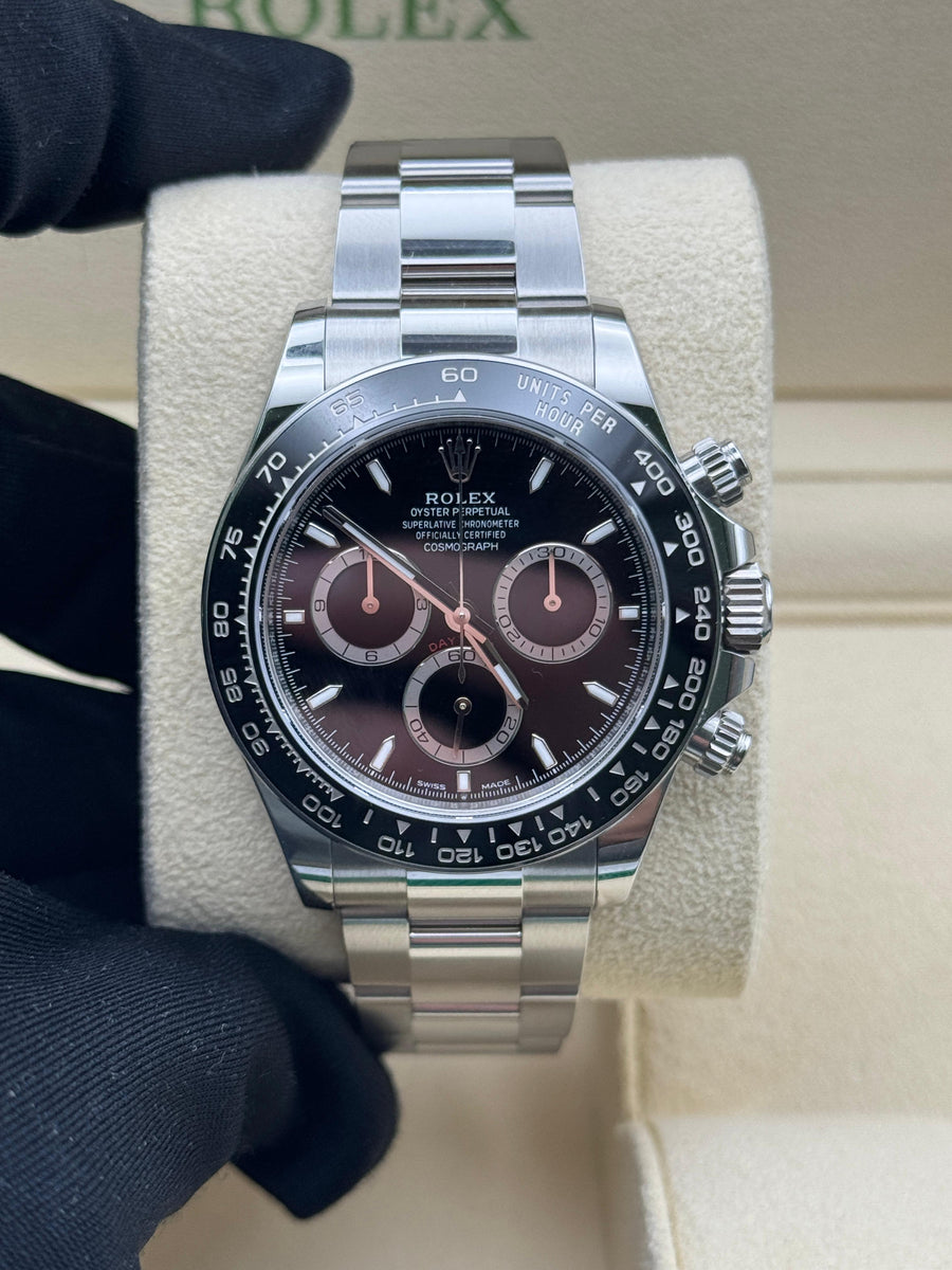 Like New Rolex Daytona 126500LN Complete Set Dated 2024