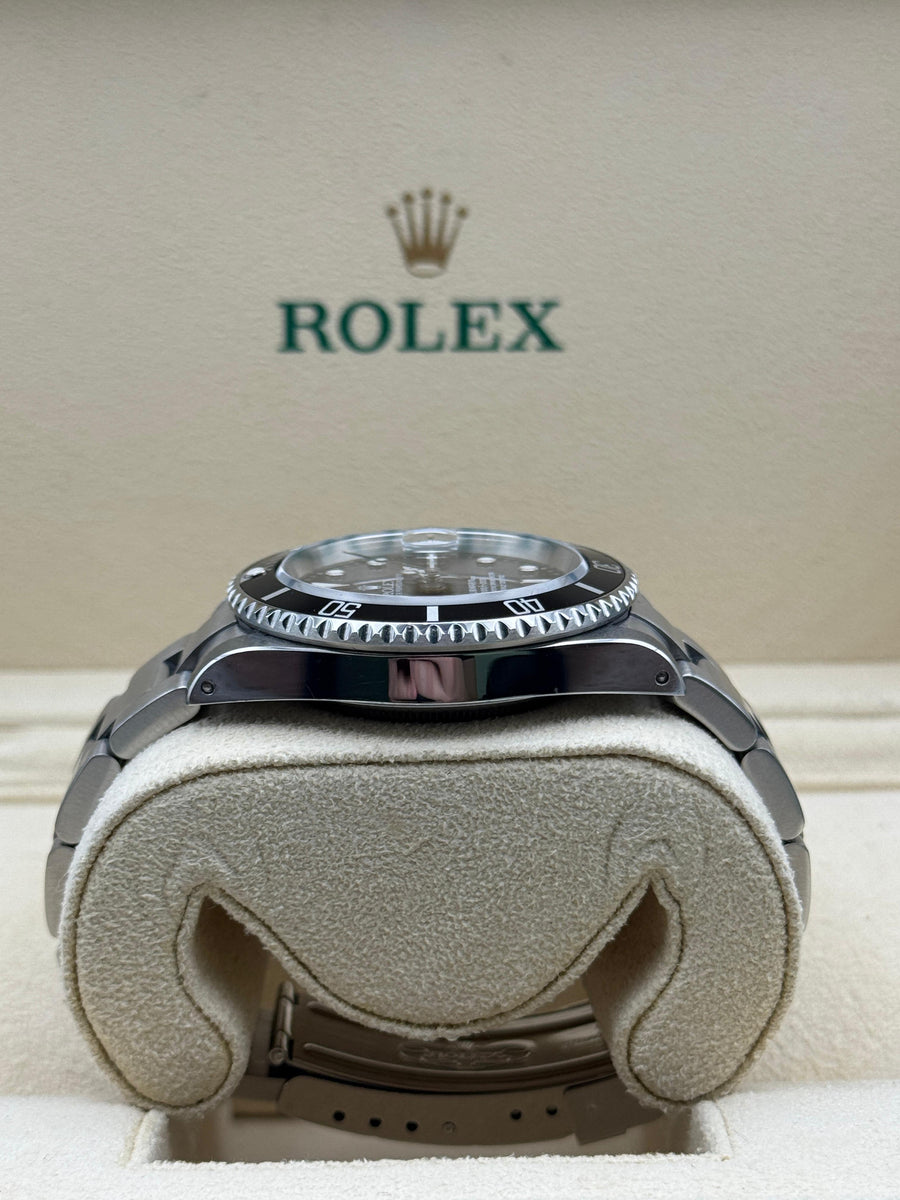 Rolex Submariner Date 16610 With Papers Dated 2003