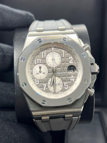 Audemars Piguet Royal Oak Offshore Chronograph 26470IO.OO.A006CA.01 Complete Set Dated 2020