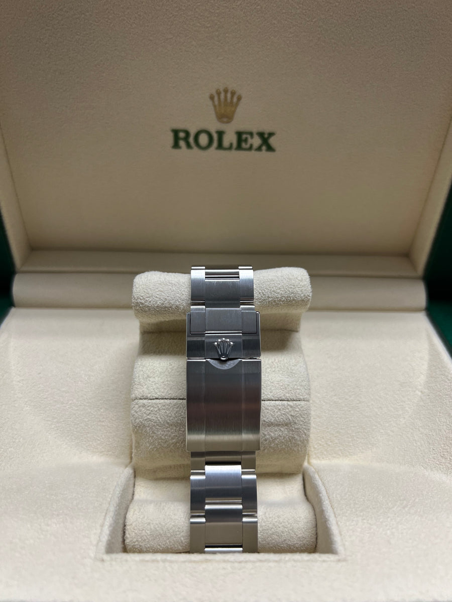 New/Unworn Rolex Explorer II 226570 Dated 08/2023