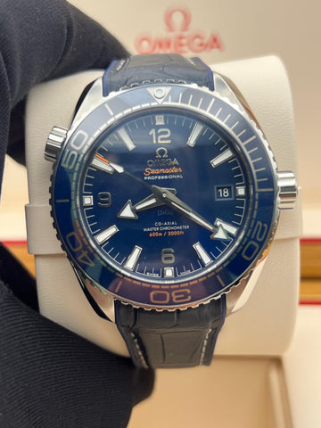 New/Unworn Omega Seamaster Planet Ocean 215.33.44.21.03.001 Complete Set Dated 2025