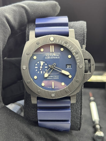 New/Unworn Panerai Submersible QuarantaQuattro Carbotech PAM01232 Complete Set