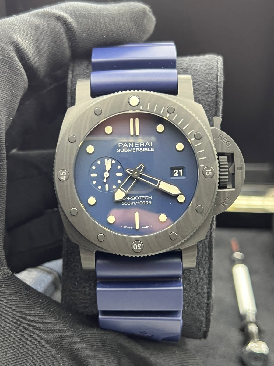 New/Unworn Panerai Submersible QuarantaQuattro Carbotech PAM01232 Complete Set