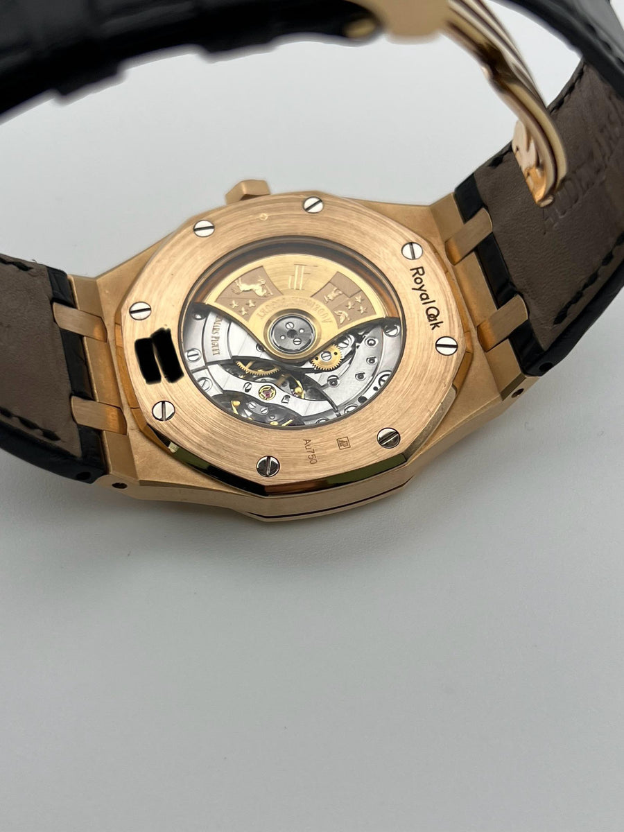 Audemars Piguet Royal Oak 18k Rose Gold 15400OR With Papers Dated 2013