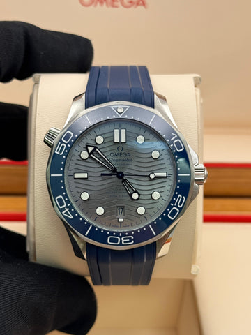 Omega Seamaster Professional 210.32.42.20.06.001 Complete Set Dated 2020