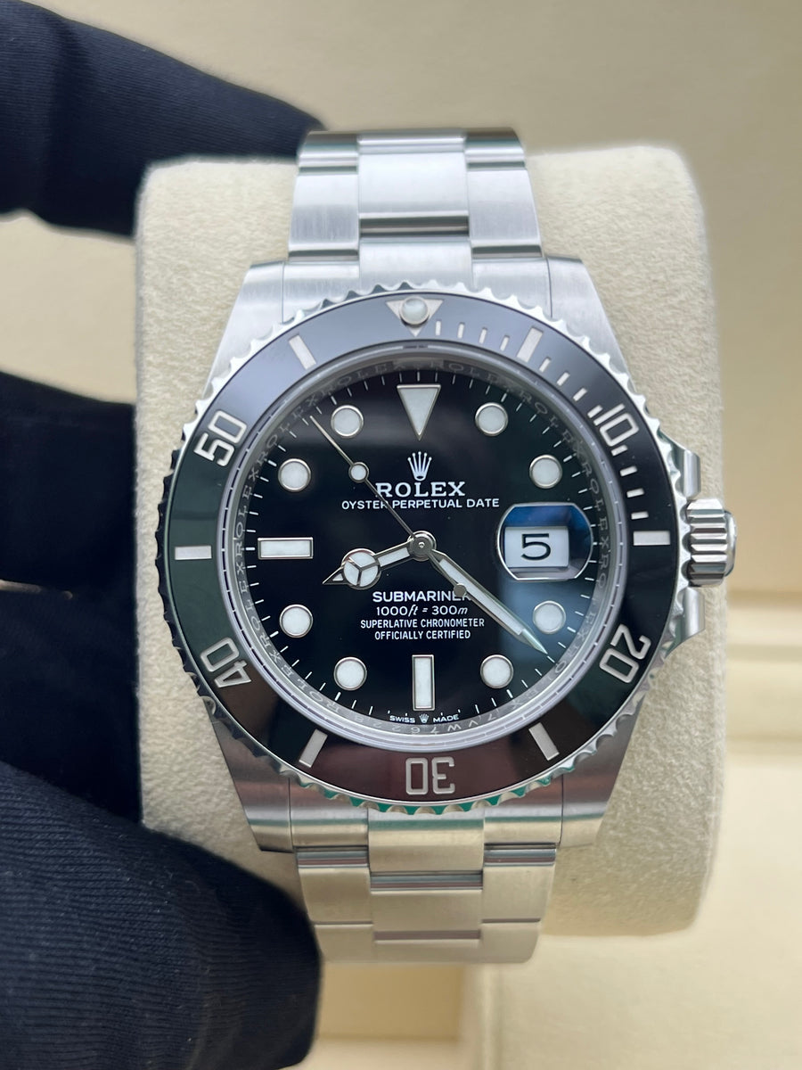 Rolex Submariner Date 126610LN Complete Set Dated 2022