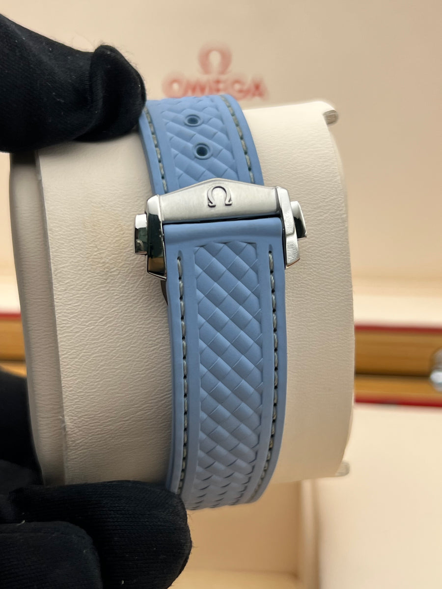 Omega Seamaster Aquaterra Summer 220.12.41.21.03.008 with Box & Papers Dated 2025