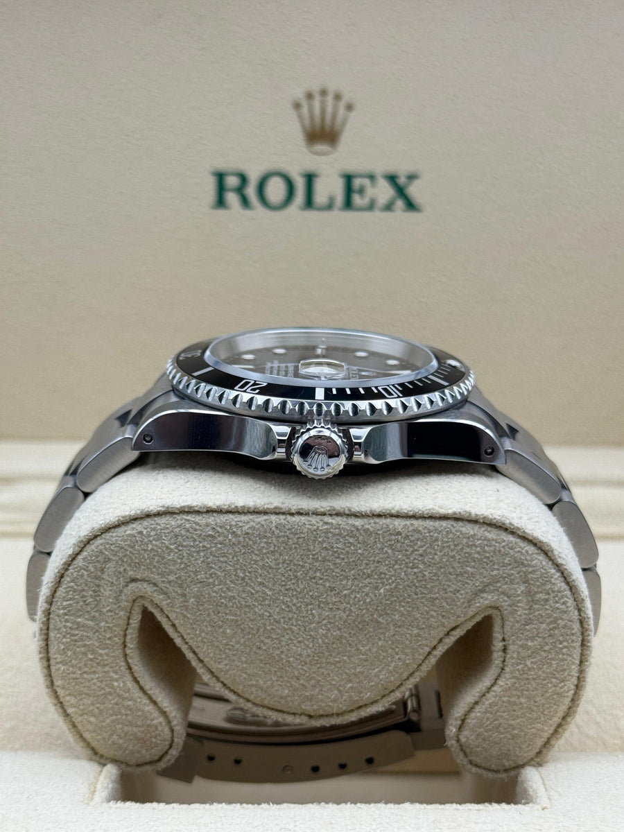 Rolex Submariner Date 16610 With Papers Dated 2003