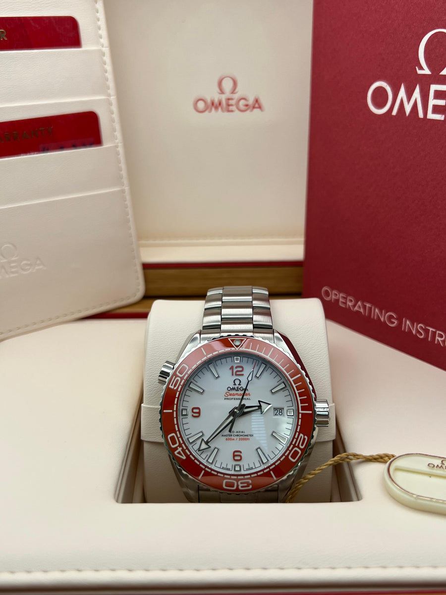 Like New Omega Seamaster Planet Ocean 215.30.44.21.04.001 Complete Set Dated 2025