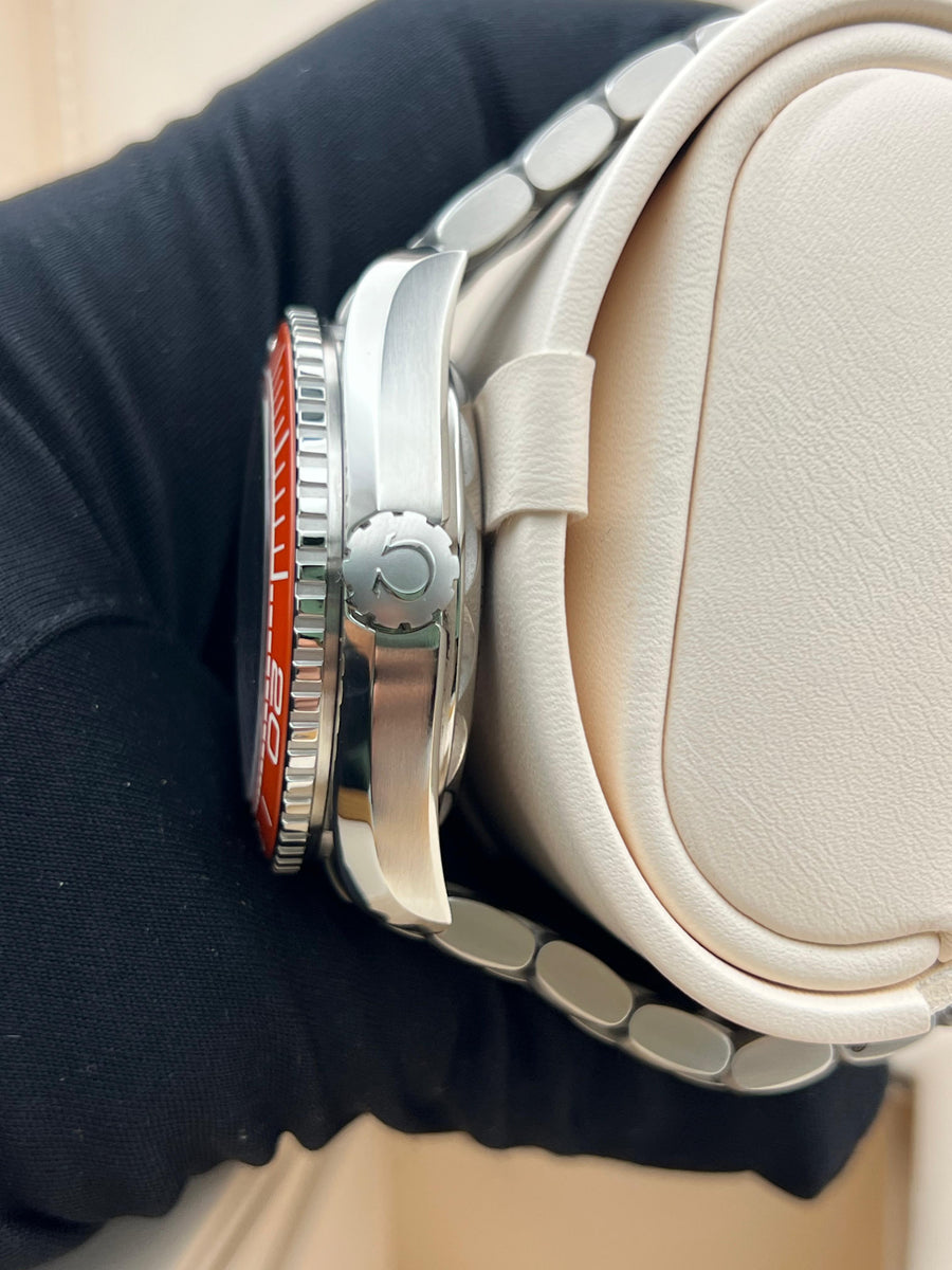 Like New Omega Seamaster Planet Ocean 215.30.44.21.04.001 Complete Set Dated 2025