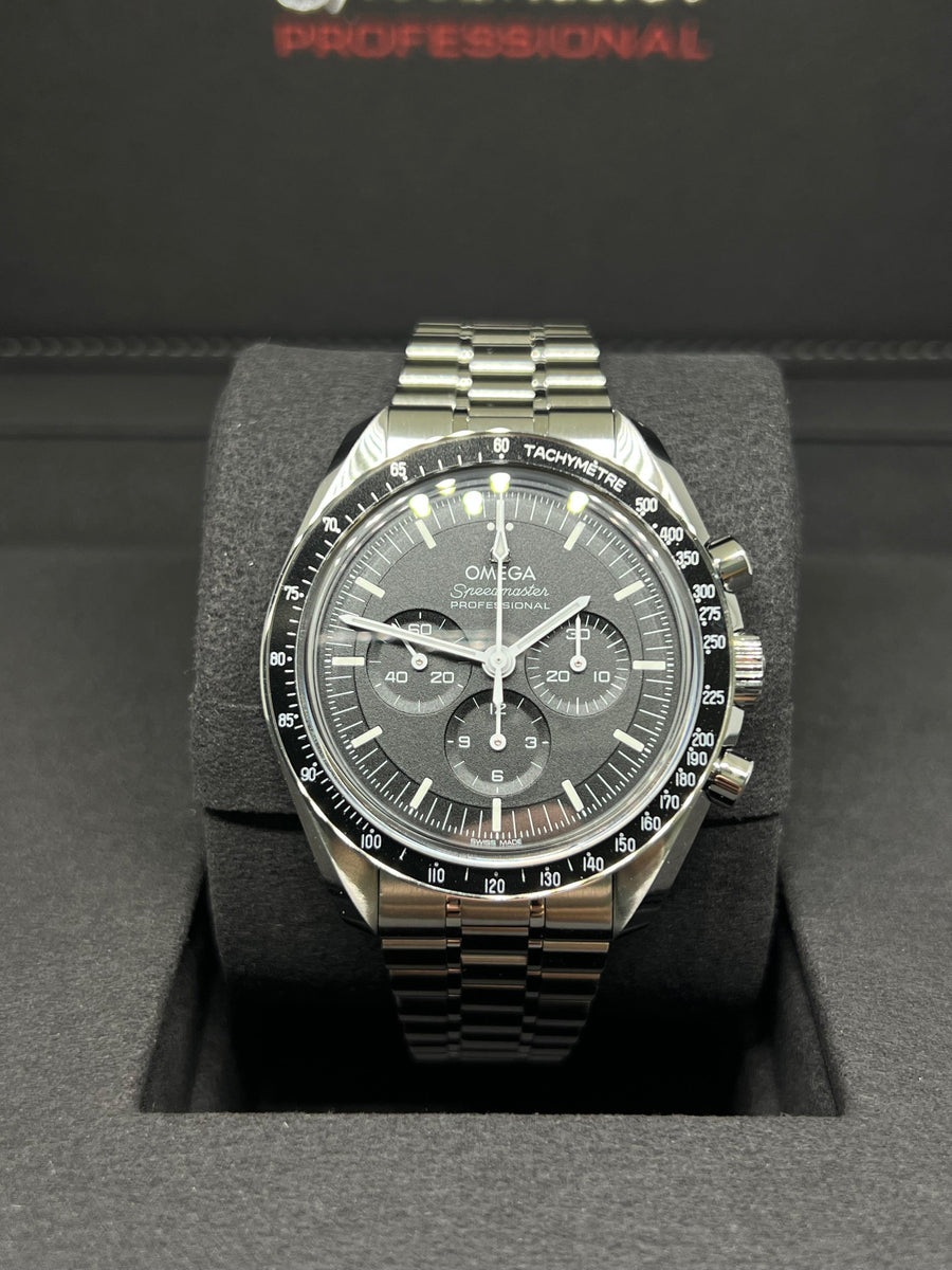 New/Unworn Omega Speedmaster Moonwatch Sapphire Crystal Ref# 310.30.42.50.01.002 complete set