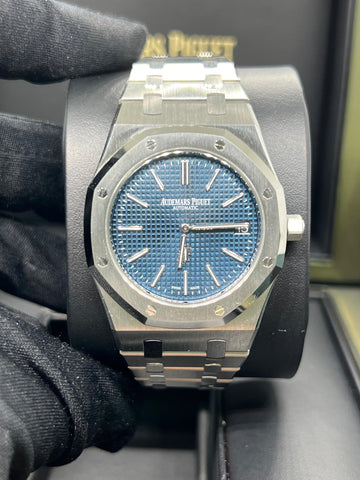 New/Unworn Audemars Piguet Royal Oak Jumbo 15202ST.OO.1240ST.01.A Complete Set Dated 2022