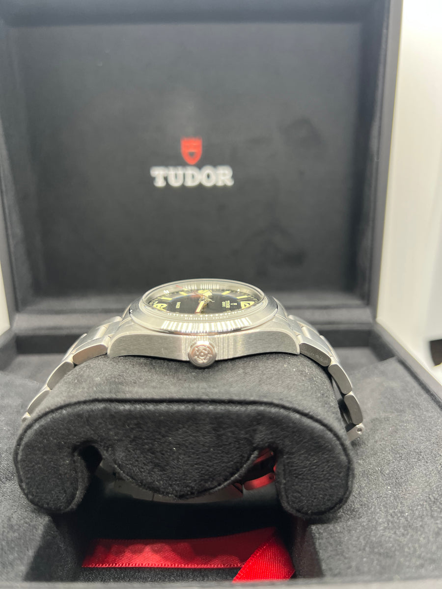 PreOwned Tudor Ranger 79950 Complete Set
