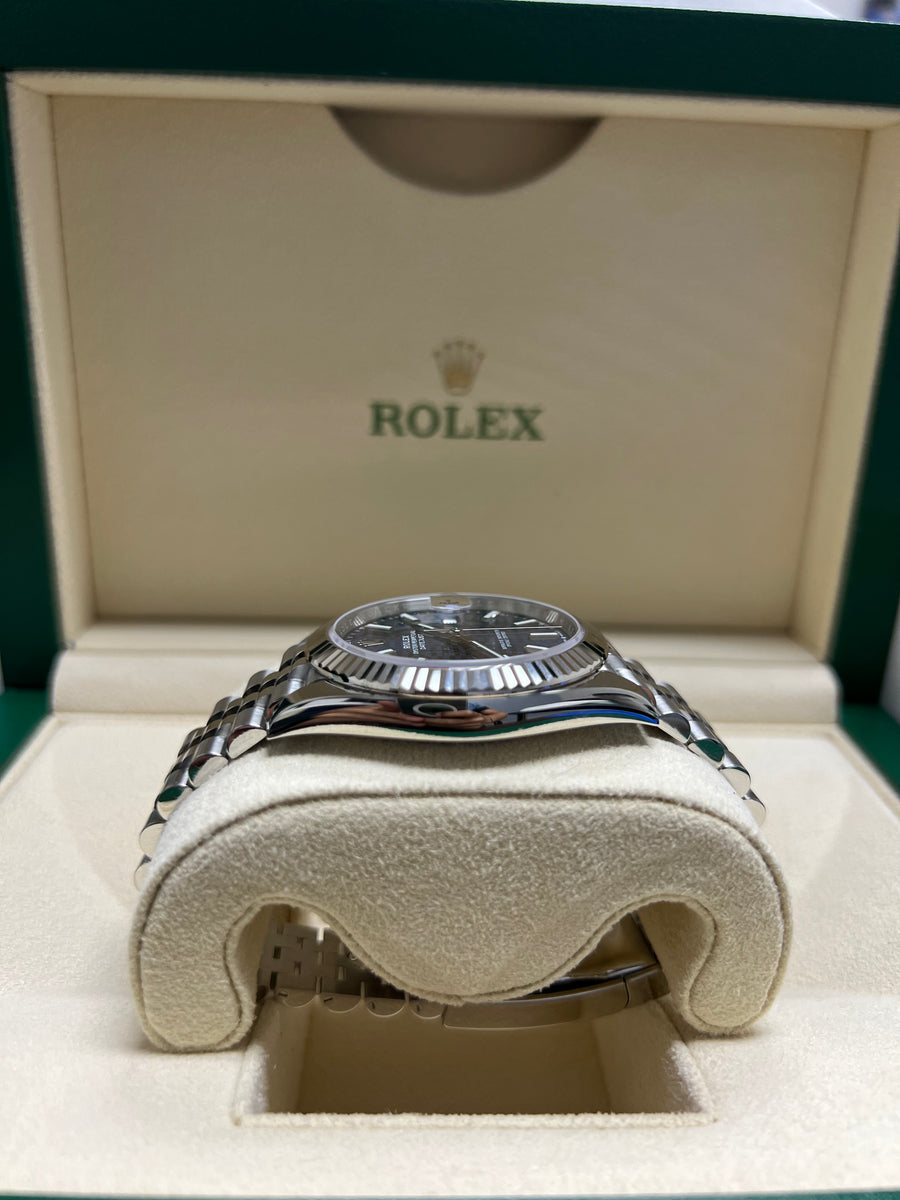 New/Unworn Rolex Datejust 126334 Blue Motif Complete Set