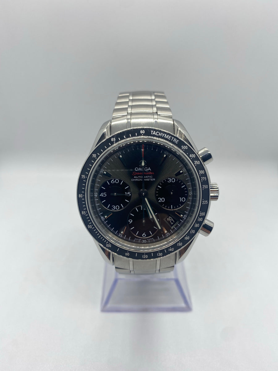 Omega Speedmaster Date With Papers Ref#323.30.40.06.001